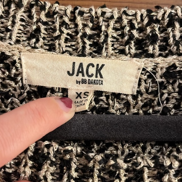 Black and Gold Sweater - Picture 3 of 4